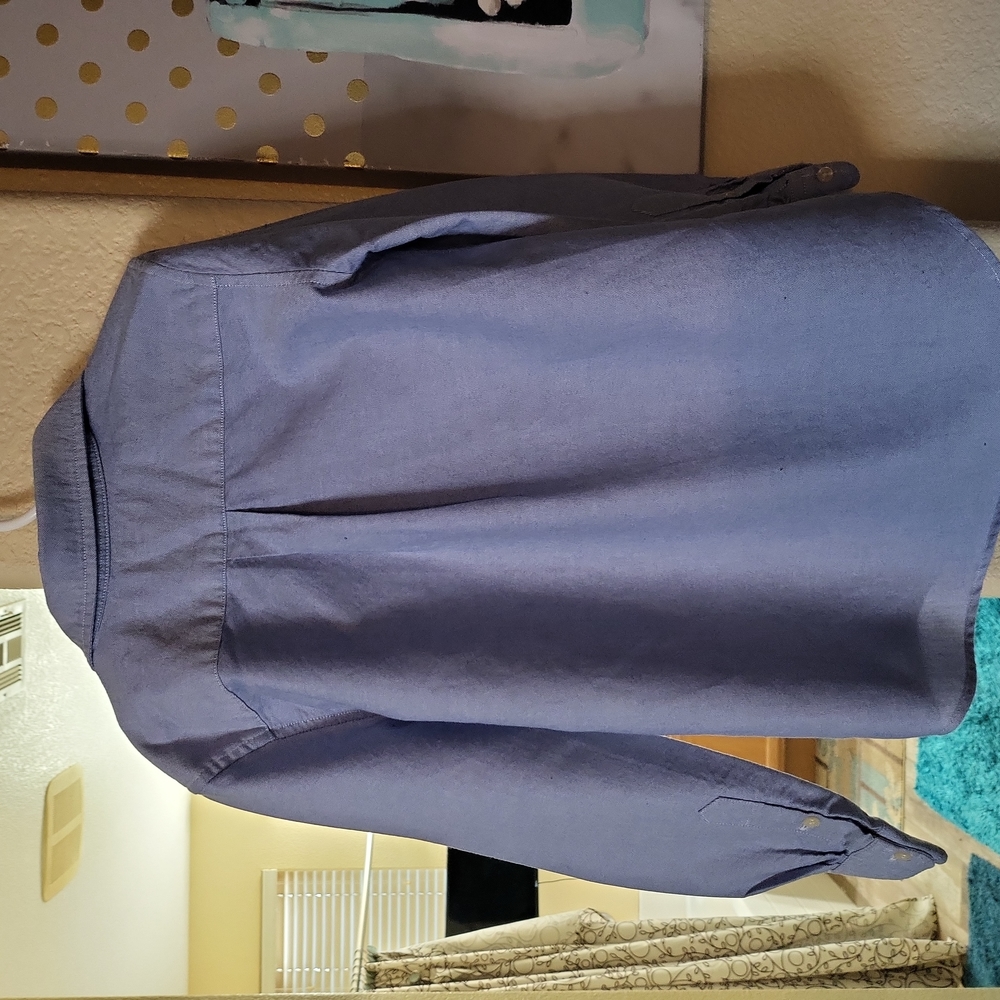 Used Ralph Lauren Button Down Perfect Condition - Picture 3 of 3